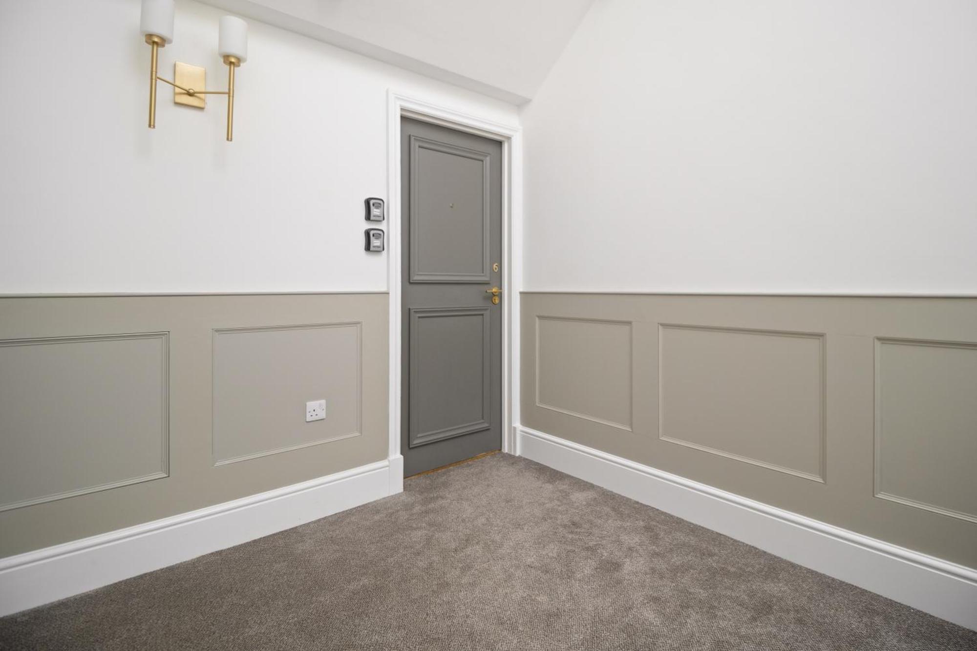 Whiskawaystays - Victoria House - Apartment 6 Устър Екстериор снимка