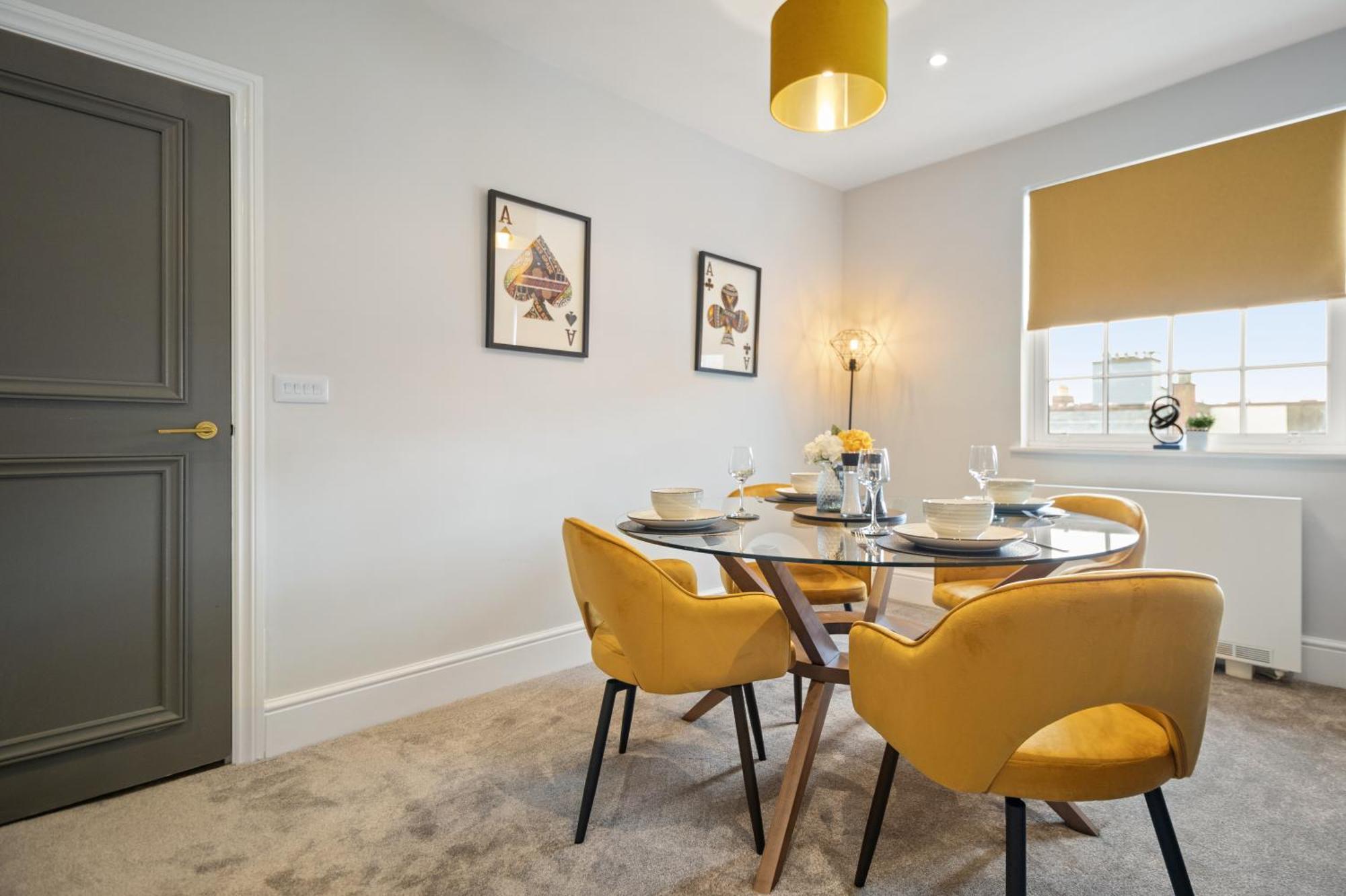 Whiskawaystays - Victoria House - Apartment 6 Устър Екстериор снимка